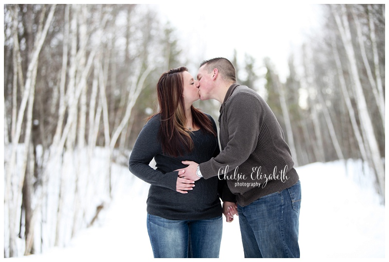 Brainerd_Minnesota_maternity_shoot_by_Chelsie_elizabeth_photography