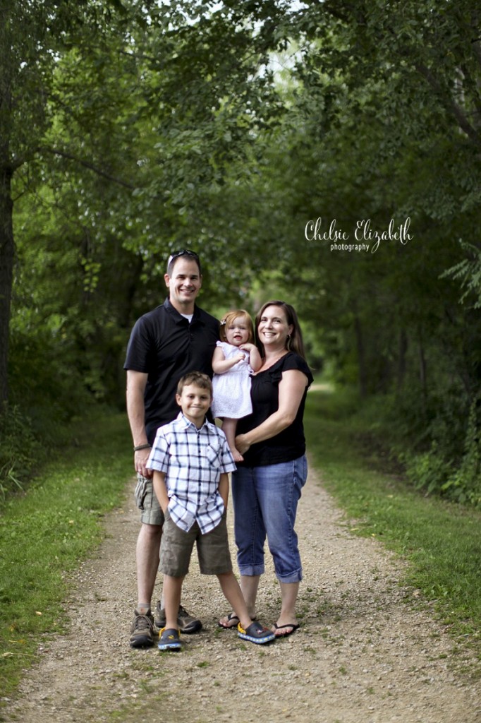 Pequot_Lakes_MN_Family_Photographer_Chelsie_Elizabeth_Photography