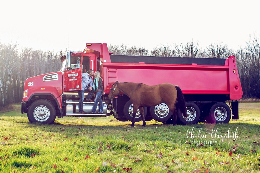 Craguns_Engagment_And_Wedding_Photographer_Chelsie_Elizabeth_Photography_0009