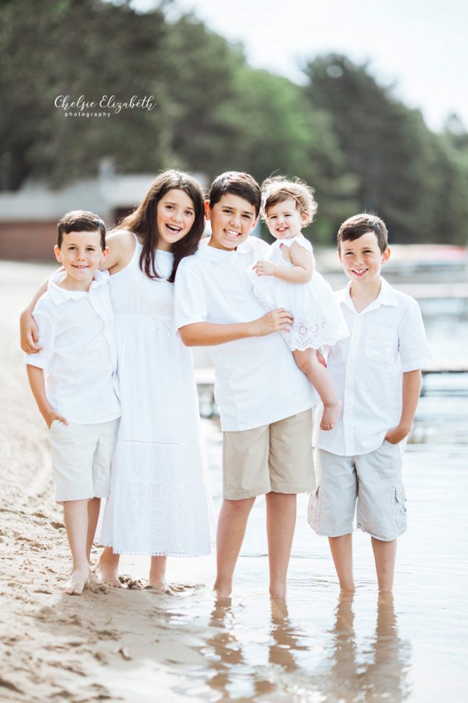 beach portrait of family