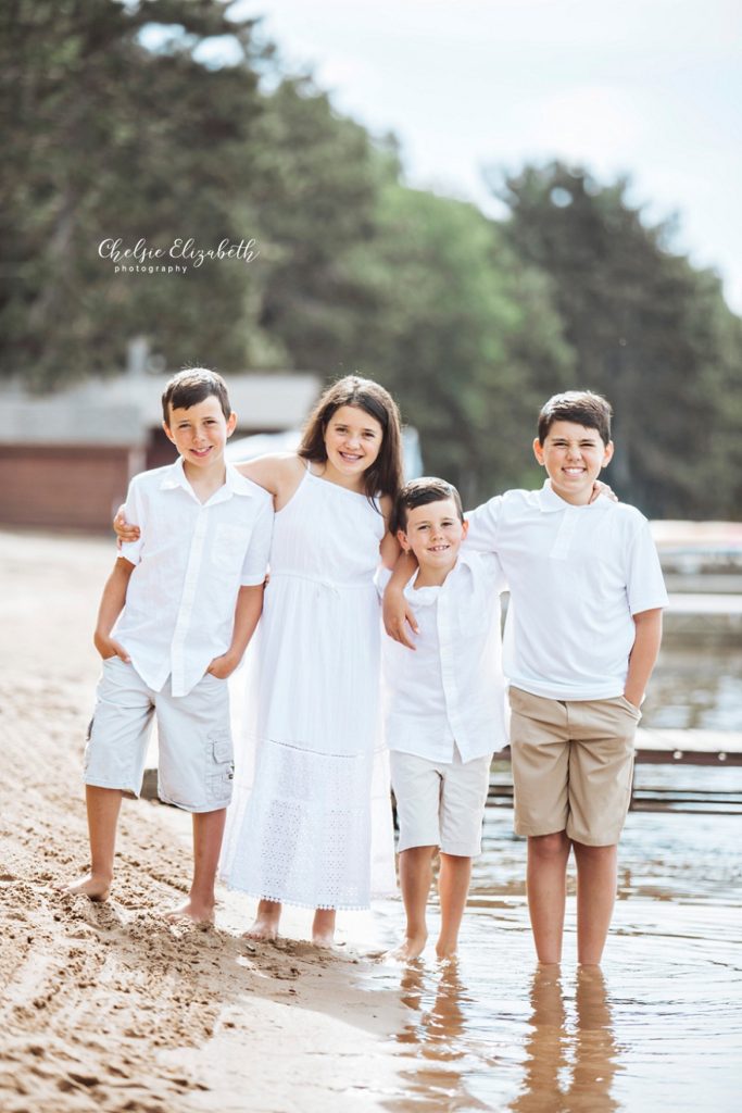 beach portrait of family