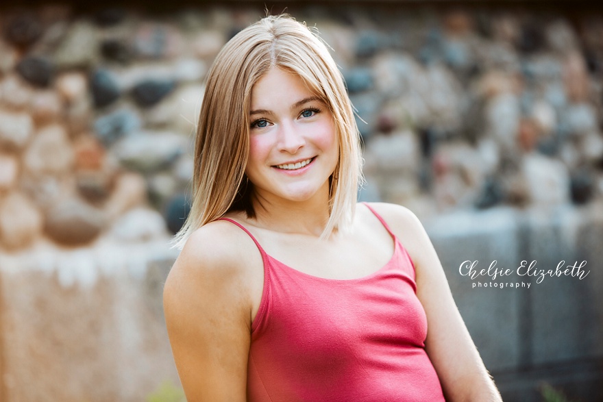 Photo Session of Senior Girl in Pequot Lakes, MN