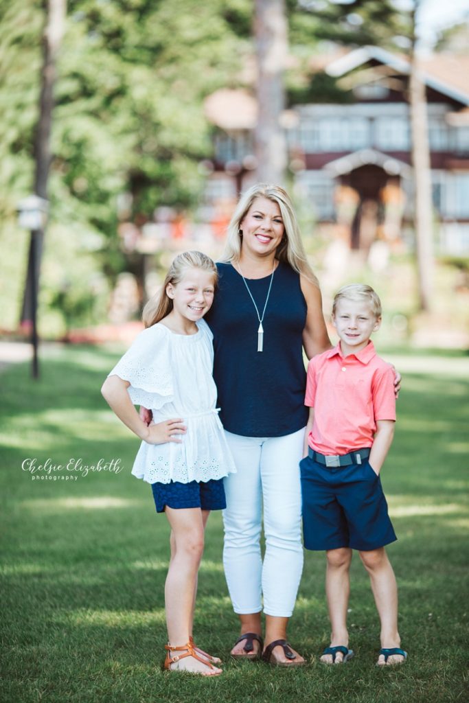 family at grand view lodge photo session