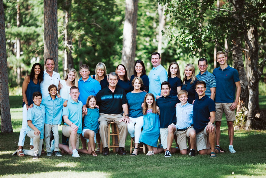 Family Photo Session at Grand View Lodge