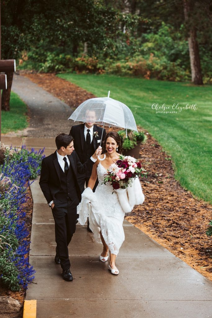 umbrella in wedding photos