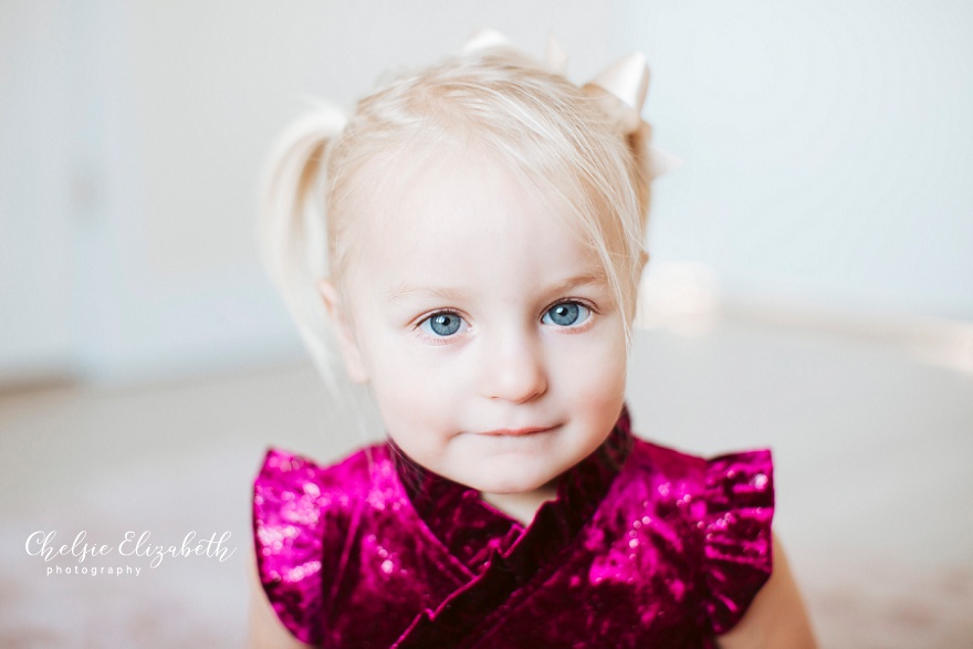 natural light portrait for a 2 year old girl
