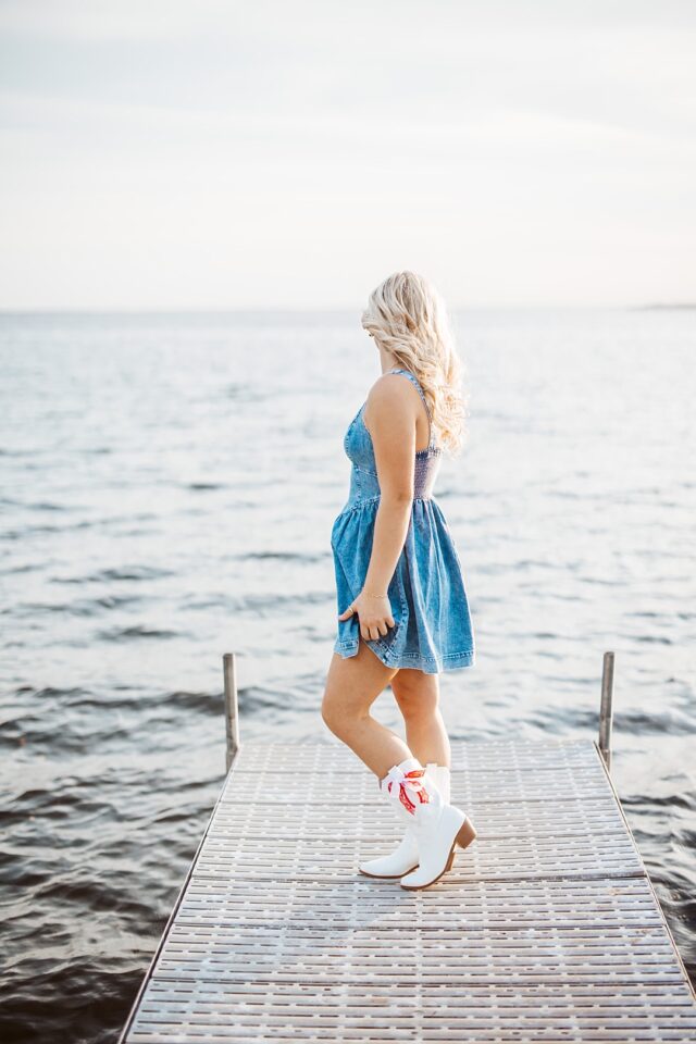 senior photo session on gull lake in Nisswa, mn